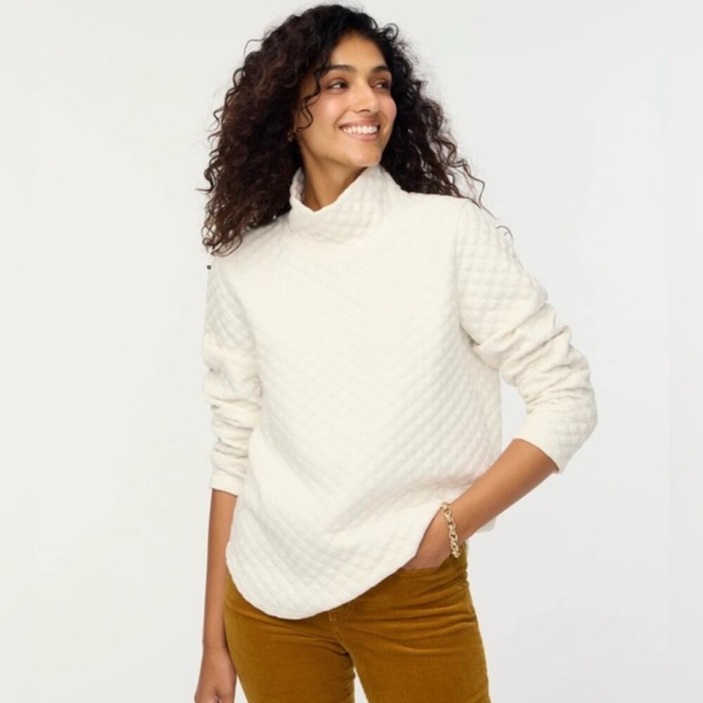 J. crew quilted mock neck turtleneck pullover ivory size large